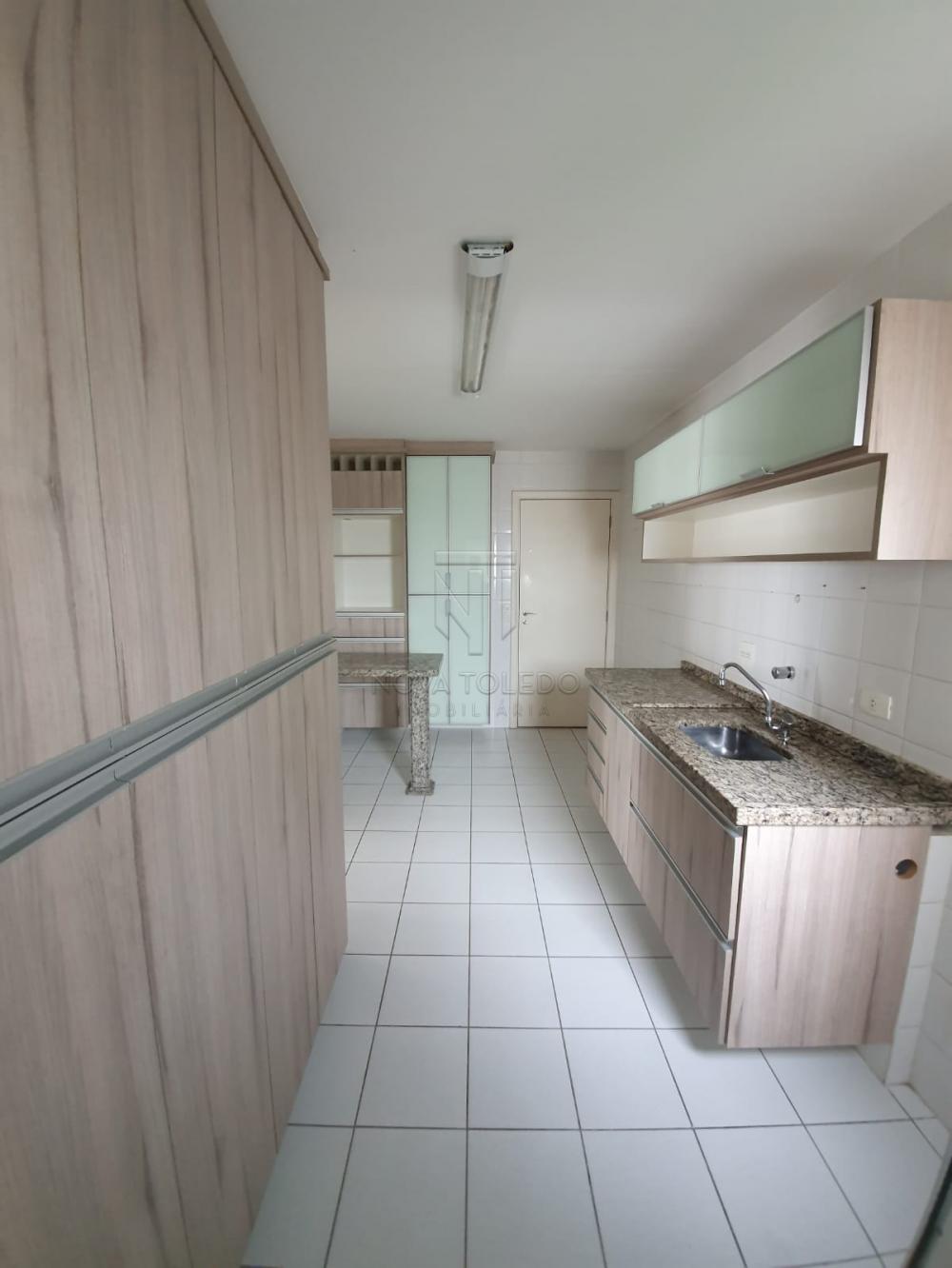 Alugar Apartamento / Padrão em São José dos Campos R$ 4.000,00 - Foto 6