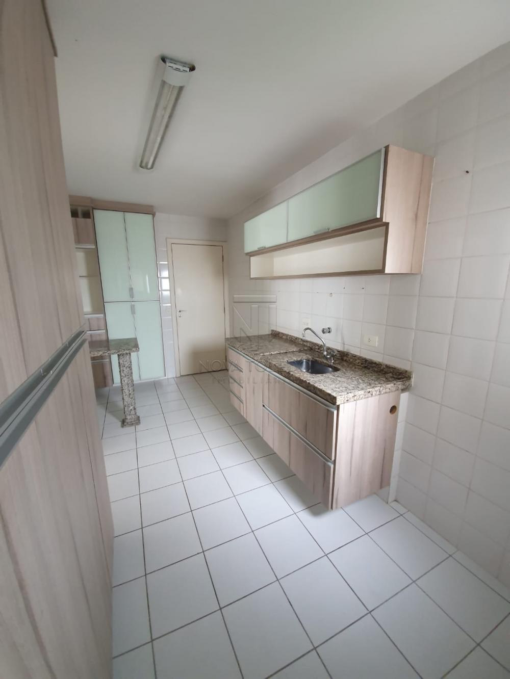 Alugar Apartamento / Padrão em São José dos Campos R$ 4.000,00 - Foto 8