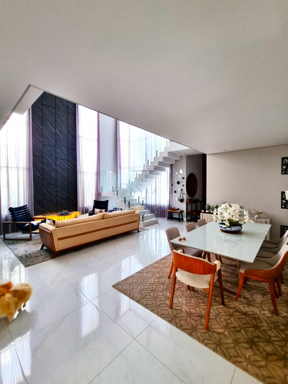 Alugar Casa / Condomínio em São José dos Campos R$ 18.000,00 - Foto 4