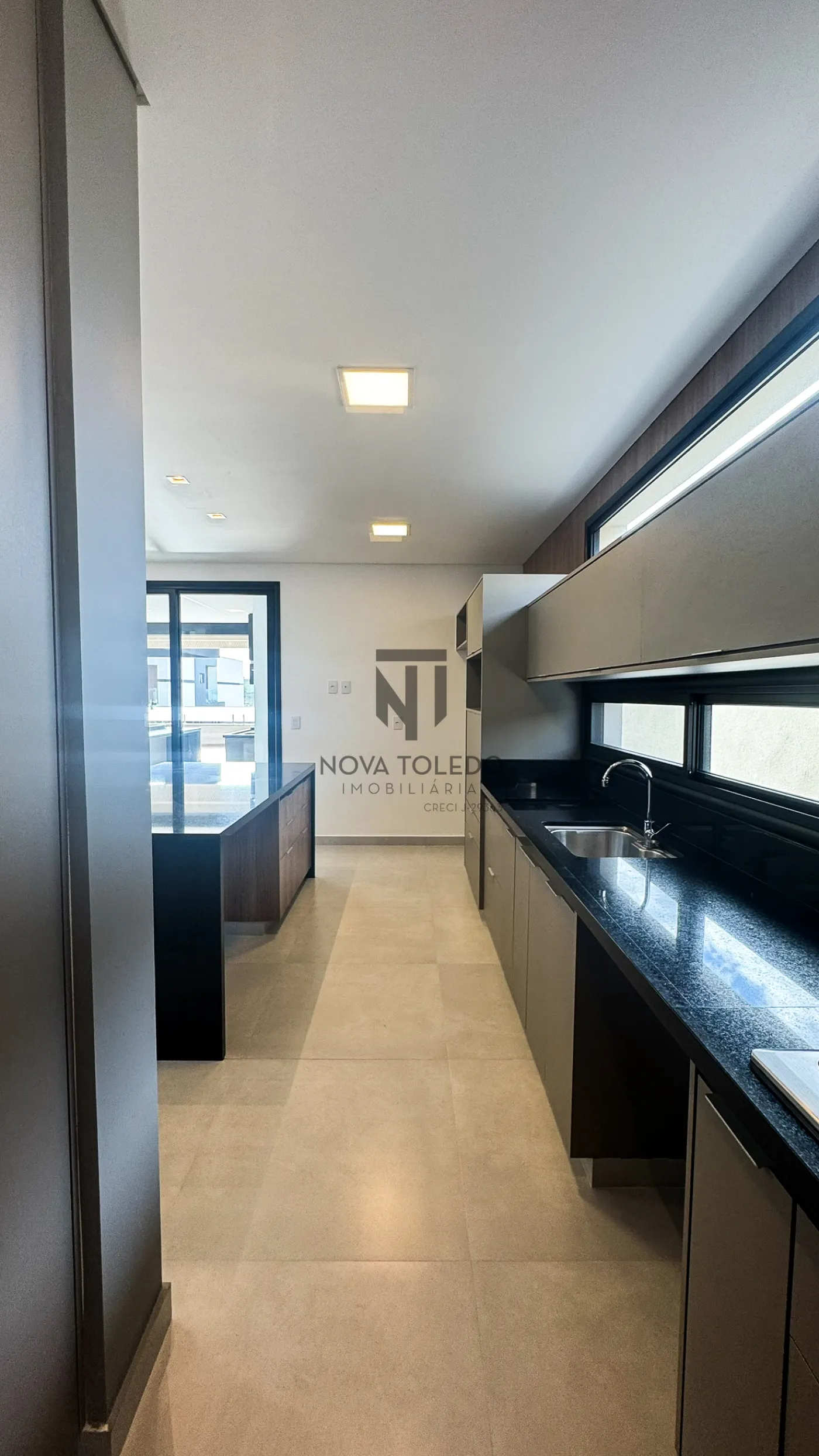 Alugar Casa / Condomínio em São José dos Campos R$ 18.000,00 - Foto 7