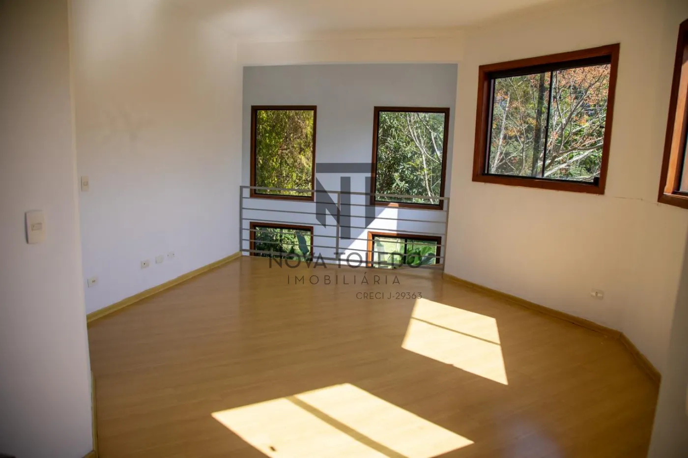 Alugar Casa / Condomínio em São José dos Campos R$ 15.000,00 - Foto 1