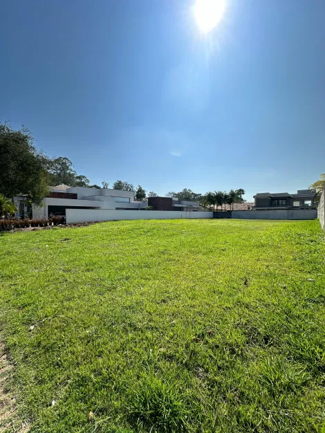 imagem 5 - LOTE DE TERRENO A VENDA COM 1.200 METROS QUADRADOS - CONDOMÍNIO CHÁCARAS SERIMBURA. imagem 5 - LOTE DE TERRENO A VENDA COM 1.200 METROS QUADRADOS - CONDOMÍNIO CHÁCARAS SERIMBURA.