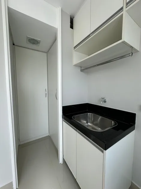 imagem 4 - LINDO APARTAMENTO TOTALMENTE REFORMADO PARA VENDA - 3 DORMITÓRIOS, SENDO 1 SUÍTE, ANDAR ALTO NA VILA ADYANNA. imagem 4 - LINDO APARTAMENTO TOTALMENTE REFORMADO PARA VENDA - 3 DORMITÓRIOS, SENDO 1 SUÍTE, ANDAR ALTO NA VILA ADYANNA.