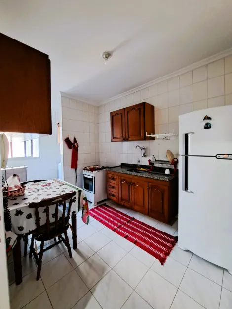 Alugar Apartamento / Padrão em São José dos Campos. apenas R$ 258.000,00