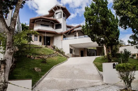 imagem 1 - LINDA CASA EM CONDOMÍNIO FECHADO COM 5 DORMITÓRIOS SENDO 4 SUÍTES, 700 METROS DE ÁREA CONSTRUÍDA, COM UMA BELA PISCINA E CHURRASQUEIRA. imagem 1 - LINDA CASA EM CONDOMÍNIO FECHADO COM 5 DORMITÓRIOS SENDO 4 SUÍTES, 700 METROS DE ÁREA CONSTRUÍDA, COM UMA BELA PISCINA E CHURRASQUEIRA.