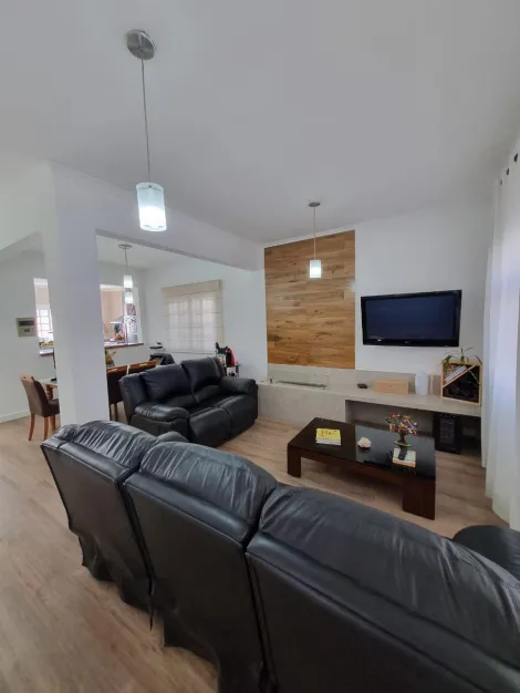 imagem 2 - CASA EM CONDOMÍNIO FECHADO COM 5 DORMITÓRIOS SENDO 2 SUITES E UMA COM HIDROMASSAGEM. imagem 2 - CASA EM CONDOMÍNIO FECHADO COM 5 DORMITÓRIOS SENDO 2 SUITES E UMA COM HIDROMASSAGEM.