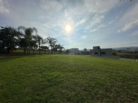 imagem 2 - TERRENO DE ESQUINA A VENDA JÁ COM PROJETO APROVADO E INCLUSO NO CONDOMÍNIO RESIDENCIAL ALPHAVILLE I, COM 606,40 METROS, EXCELENTE TOPOGRAFIA E COM VISTA PARA MONTANHAS. imagem 2 - TERRENO DE ESQUINA A VENDA JÁ COM PROJETO APROVADO E INCLUSO NO CONDOMÍNIO RESIDENCIAL ALPHAVILLE I, COM 606,40 METROS, EXCELENTE TOPOGRAFIA E COM VISTA PARA MONTANHAS.